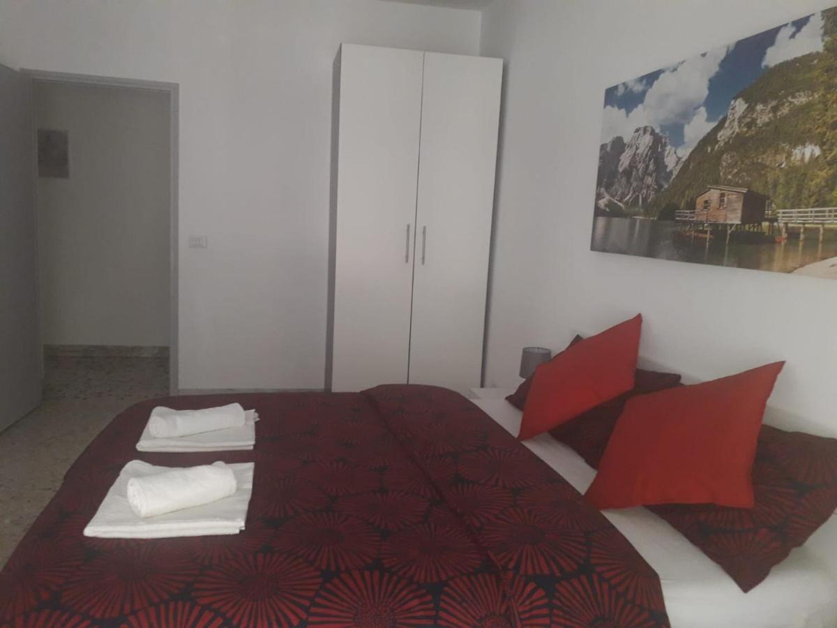 Centro Monti Tiburtini B&B Roma エクステリア 写真