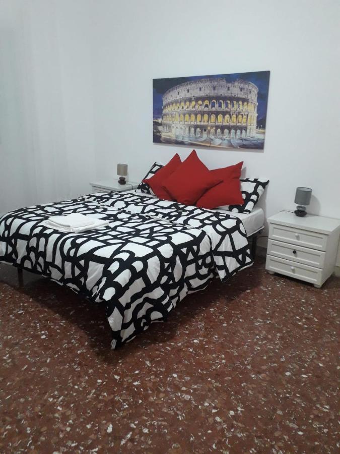 Centro Monti Tiburtini B&B Roma エクステリア 写真