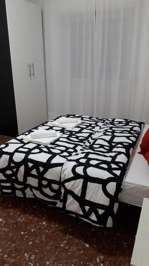Centro Monti Tiburtini B&B Roma エクステリア 写真