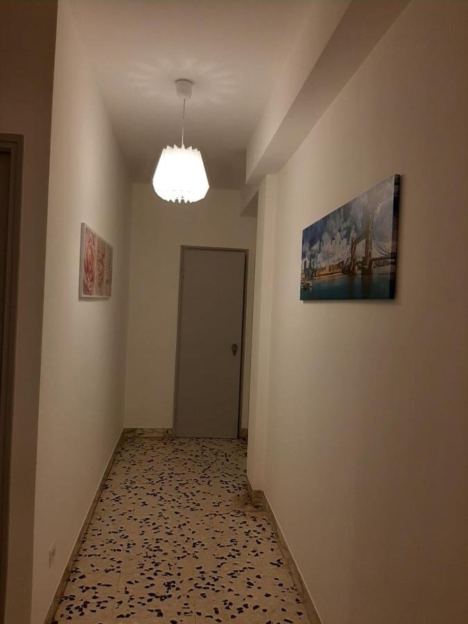 Centro Monti Tiburtini B&B Roma エクステリア 写真