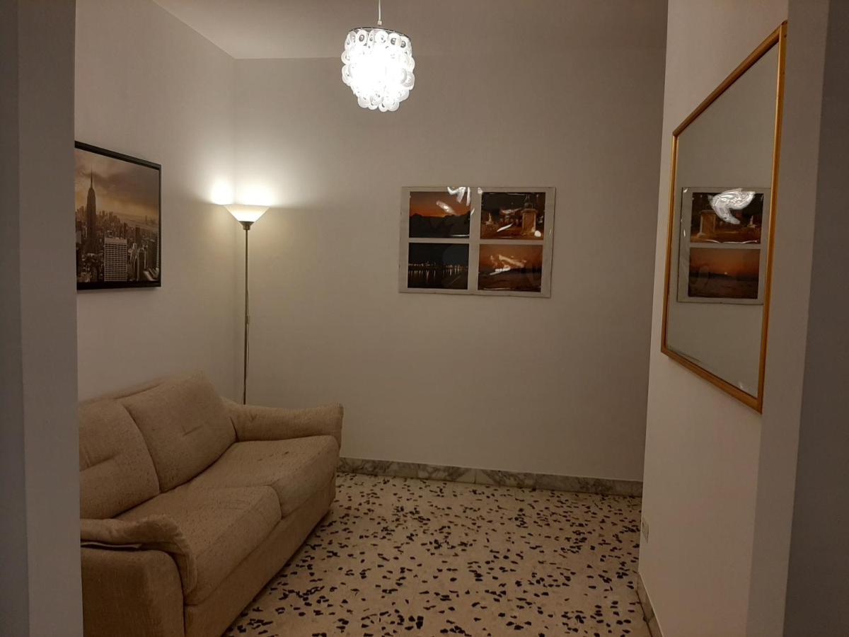 Centro Monti Tiburtini B&B Roma エクステリア 写真